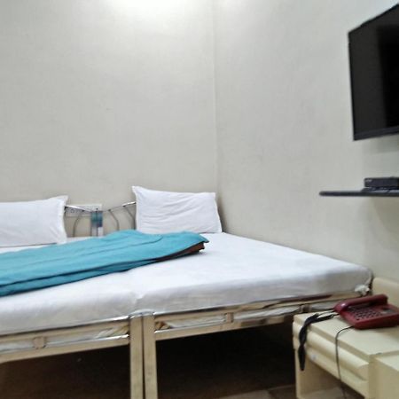 Hotel Blue Bird Colaba Mandve Exterior photo