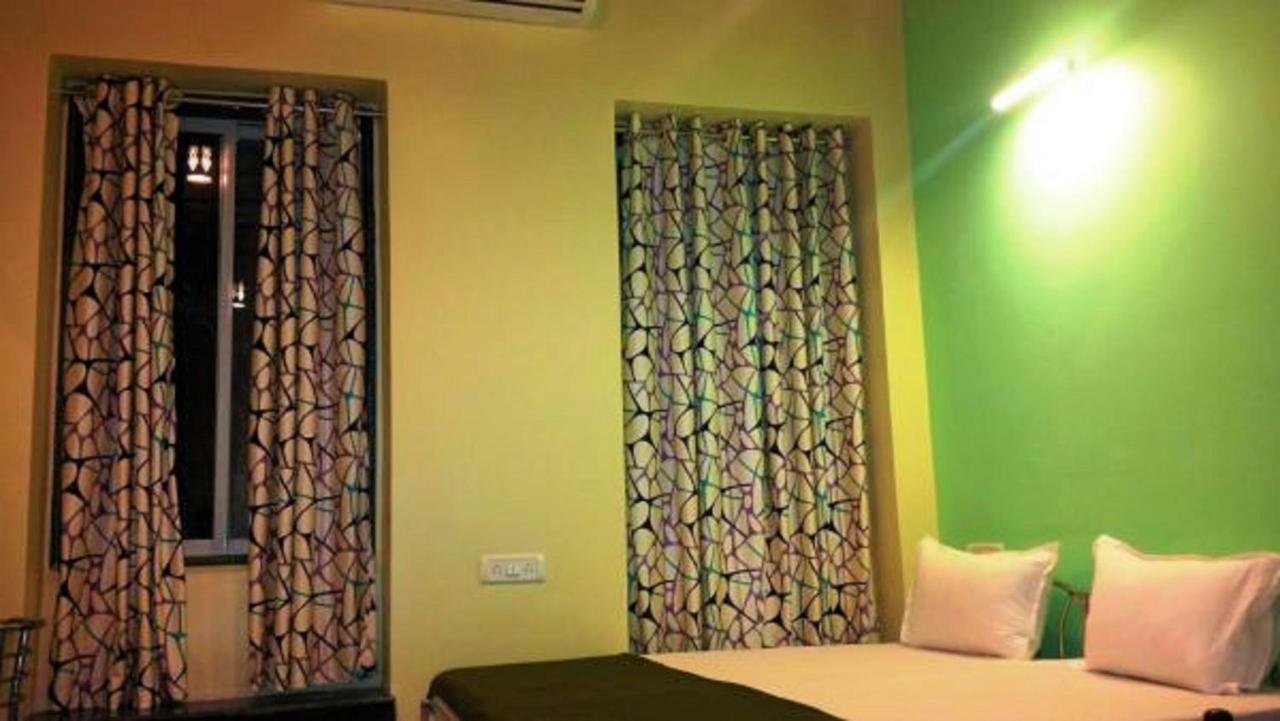 Hotel Blue Bird Colaba Mandve Exterior photo