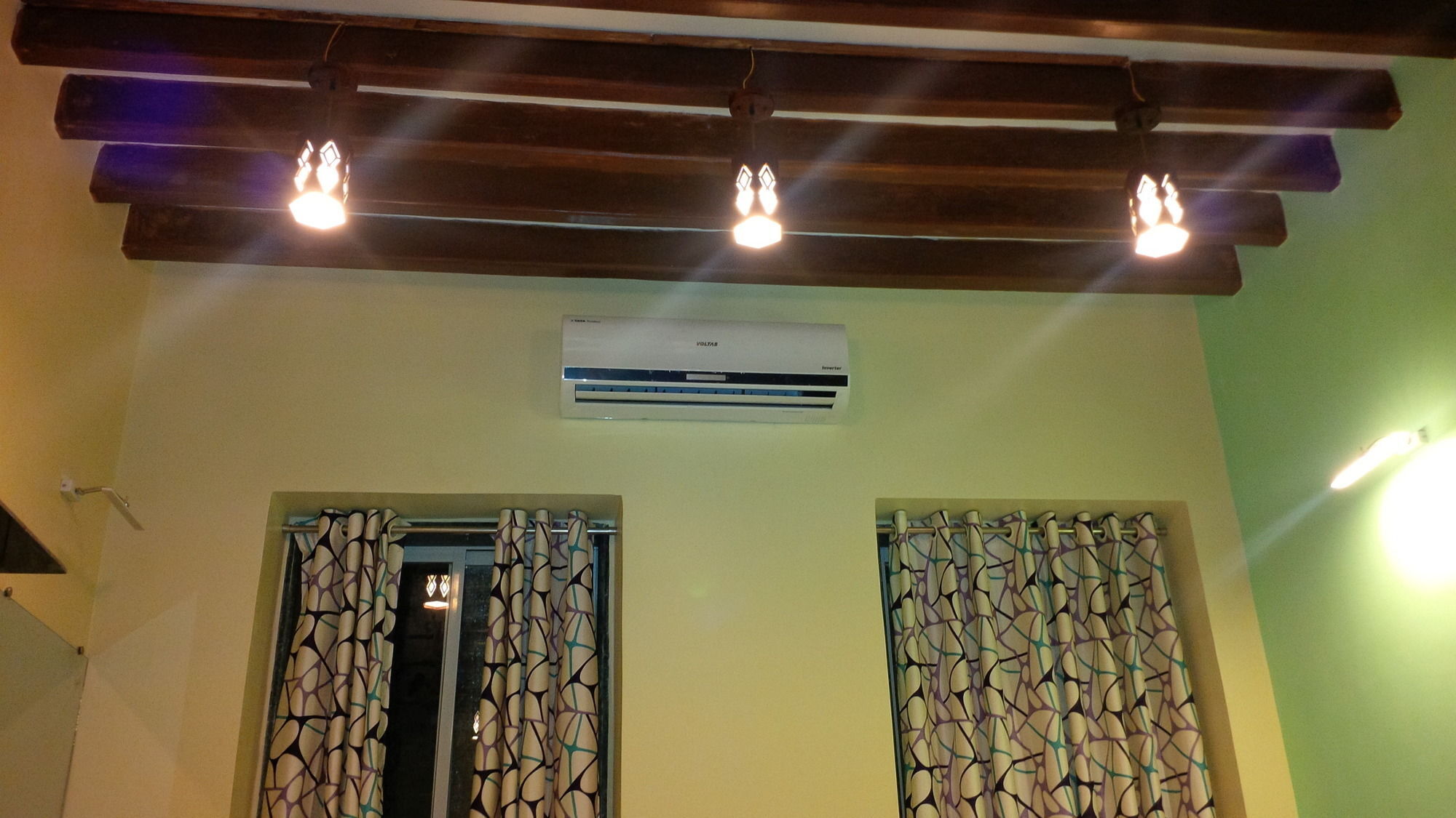 Hotel Blue Bird Colaba Mandve Exterior photo